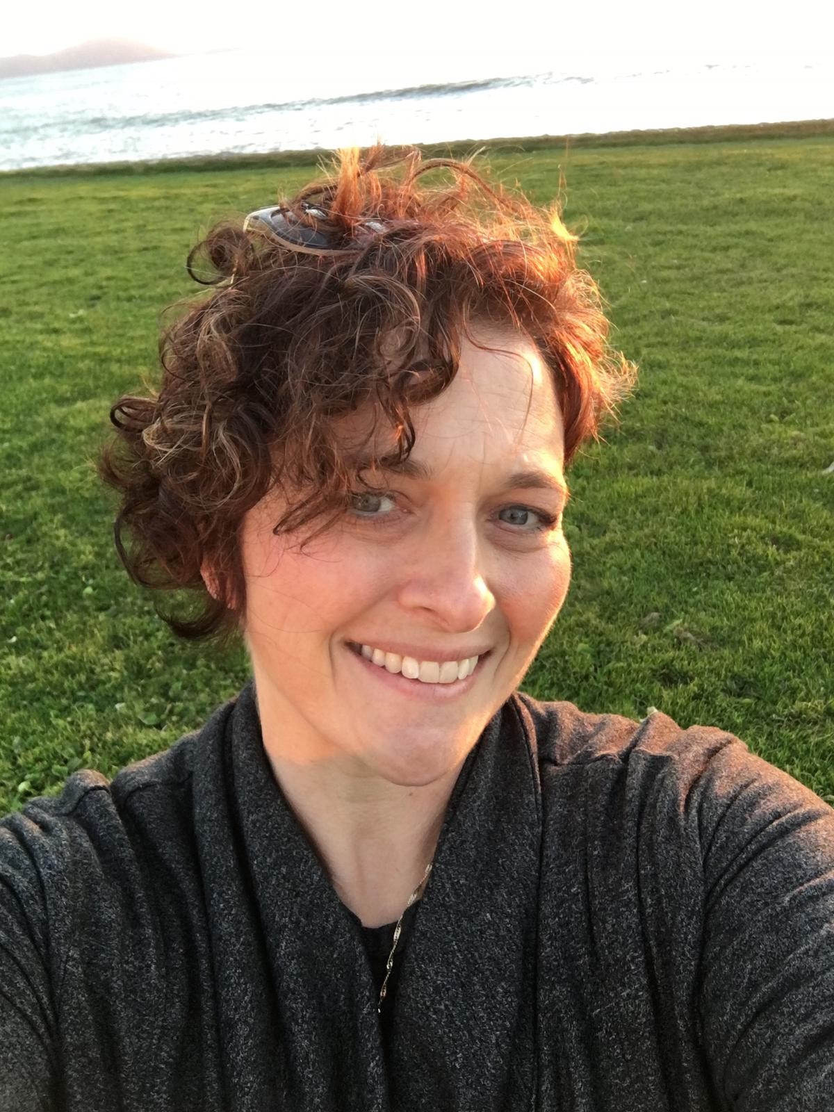 Skye Lives In England and Learned how to use a ventilator