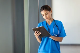 What Students Should Know About Online Nursing School